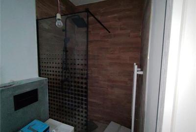 Duplex modern - despartit prin baie - 2 fronturi stradale - pompa caldura - 12