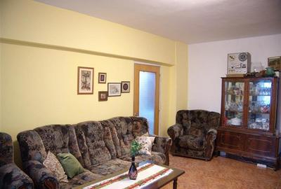 Apartament 4 camere, zona Grivitei - 2