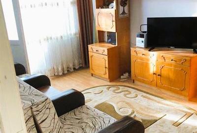 Garsonieră decomandată, mobilată în Astra