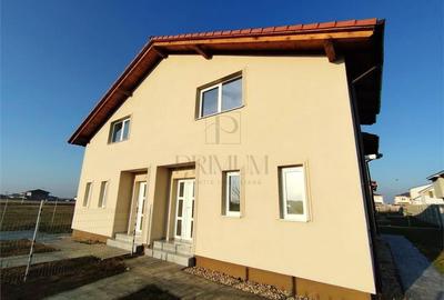 Duplex cu 4 camere în Moșnița Nouă