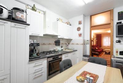 RECO Apartament 4 camere, decomandat, Bloc cu lift, Etajul 3, sub 1300 euro mp - 4