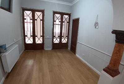 De vanzare apartament 4 camere Lascar Catargiu-Povernei - 2