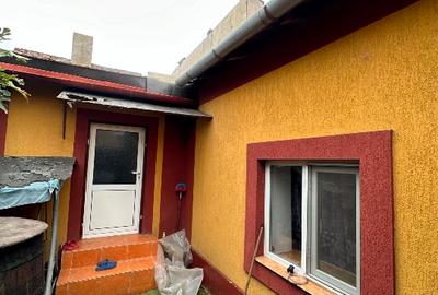 Casă individuală cu 5 camere în Crihala