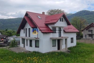 Casă + teren 808 mp – Straja - Tarcău, jud. Neamț - 1