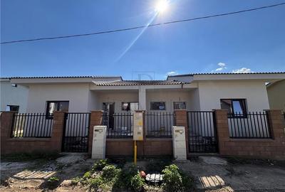 Duplex cu 3 camere în Moșnița Veche