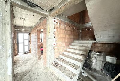 Duplex la roșu, 5 camere, 127 mp utili 305 mp teren - Dumbravita - 11