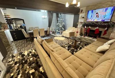 Apartament cu 4 camere decomandat, mobilat în Cug