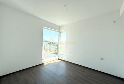 Casa individuala | Parter | 3-4 camere | 2 bai | Ansamblu rezidential - 6