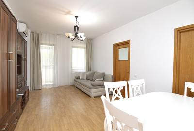 Apartament cu 3 camere semidecomandat, mobilat în Unirii