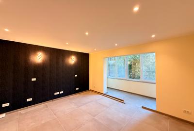 Ap. 3 camere , decomandat , incalzire in pardoseala-Complex Studentesc - 1