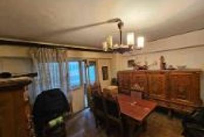 Apartament cu 4 camere decomandat în Dorobanți