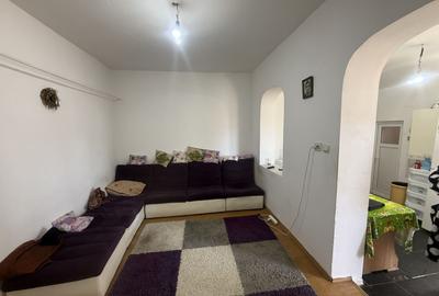 Apartament 2 cam in Vila etaj 1 + pod + curte 34 mp Campina - 5