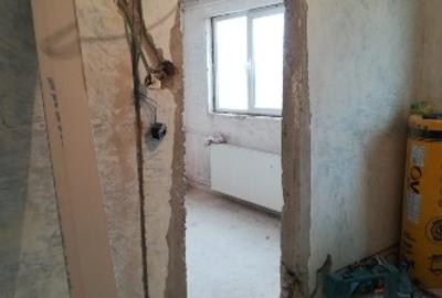 Se vinde apartament cu 2 camere si balcon . 0762638650 - 6