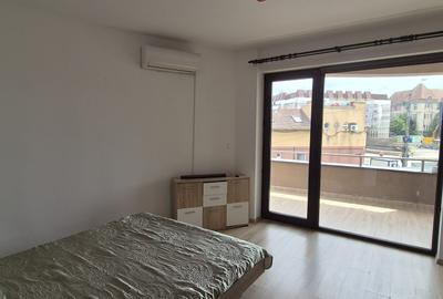De inchiriat ap. 2 camere -75 mp - zona Ultracentrala - 8