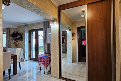 Casa de Vanzare P+1 In Agigea Teren 400mp Garaj - 40