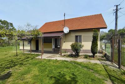 Casă individuală 82 mp utili, teren 693 mp, în Jucu de Sus - 1