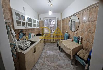 Apartament 3 camere de vanzare, et 3/10,Parc Bazilescu - 2