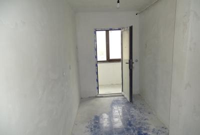 Apartament DECOMANDAT 65 mp de renovat - 7