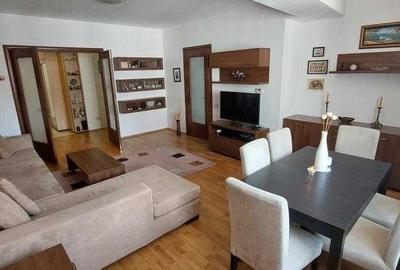 Apartament cu 3 camere decomandat, mobilat în Băneasa