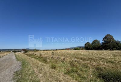 Teren intravilan parcelabil, priveliște spre munți, Sohodol, Bran - 12