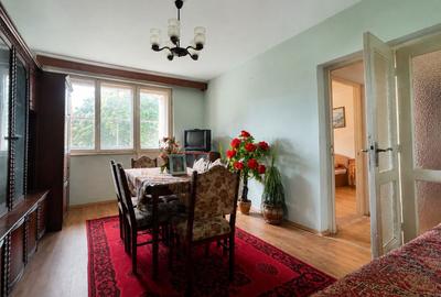 Apartament cu 3 camere, Rogerius, Etaj Intermediar - 2