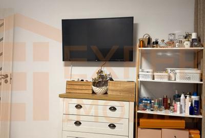 Apartament 2 camere de vanzare, situat in zona Tomis I - 9