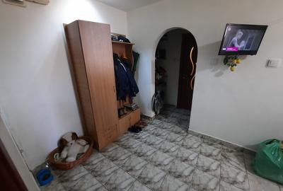 2 camere decomandat, zona Dacia, etaj 3/4 - 6