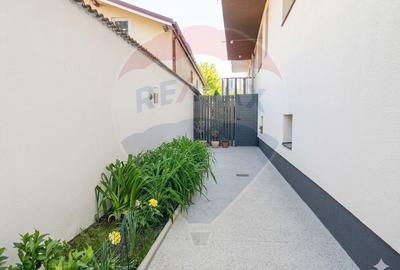 De închiriat: Apartament cu 3 camere in Ghimbav , COMISION 0% - 9