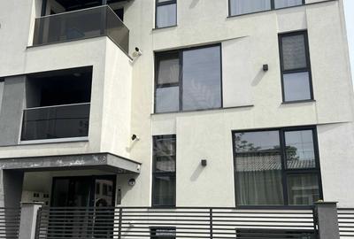 //2 CAMERE//CENTRAL// - 1