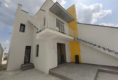 Vanzare vila moderna cu terasa circulabila imensa - 11