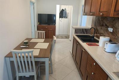 Apartament 2 camere ,54 mp, zona Mausoleu Sud - supermarket Paco , renovat compl - 10