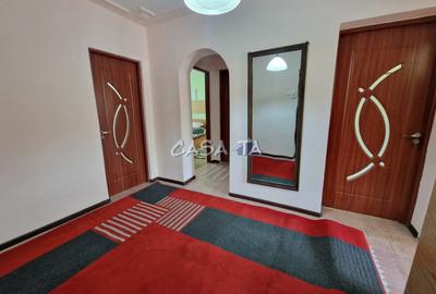 Apartament 3 camere, situat in Targu Jiu, Str. G-ral Christian Tell - 6