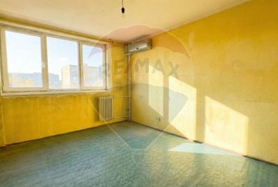 Apartament cu 4 camere semidecomandat în Drumul Taberei