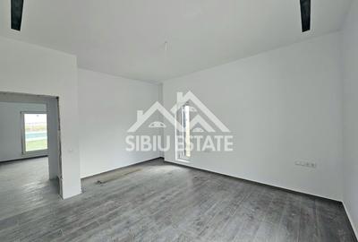 Casa cu garaj si teren mare super pret - 11