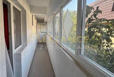 Garsonieră decomandată, mobilată în Central