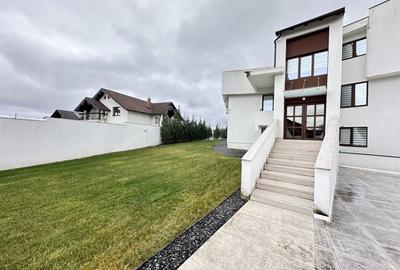 Casă de lux 4 camere, piscină în Cisnădie - 1
