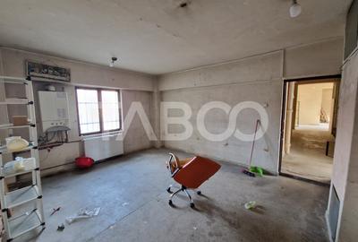 Spatiu comercial sau birouri in Turnisor la parter cu vad stradal - 7