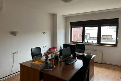 Apartament Renovat 3 Camere Pretabil Birouri *Cotroceni* - 6