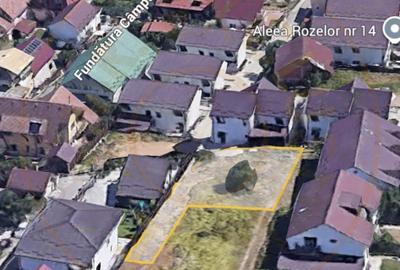 Teren Construcții intravilan de 446 mp, în Câmpului