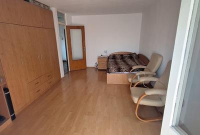 Garsonieră decomandată în Lujerului