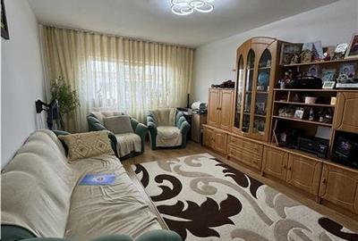 Apartament 3 camere decomandat Zona Anda