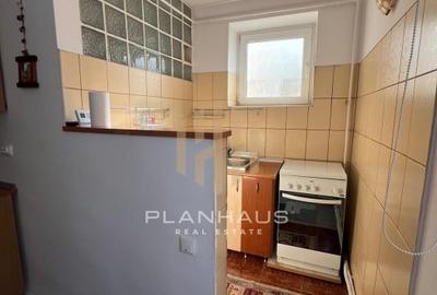 Apartament 3 camere ,ultracentral Biblioteca Judeteana,etaj 1 , garaj sub bloc i - 6