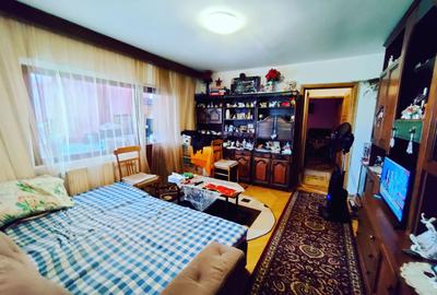 Apartament cu 2 camere decomandat în Aradului