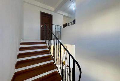 Vilă elegantă individuală în Valea Lupului  5 camere - 30