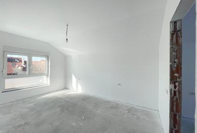 Duplex 4 camere, 102 mp utili, 320 mp teren - Mosnita Veche - 10