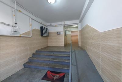 PROPRIETAR vand apartament decomandat 4 camere, 2 bai, 2 balcoane. - 15