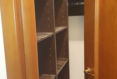 Sisesti 2 camere  et.2, 90 mp, loc parcare subteran inclus in pret - 7