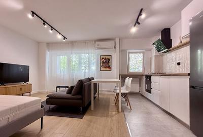 Garsonieră Premium – Mall Vitan, renovată, 41 mp, etaj 3/10, metrou 12 min - 1