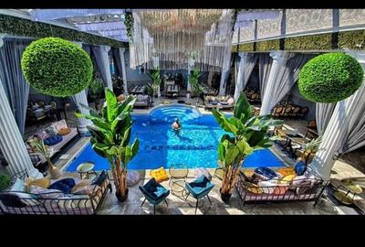 Boutique hotel / restaurant/ piscina / bar