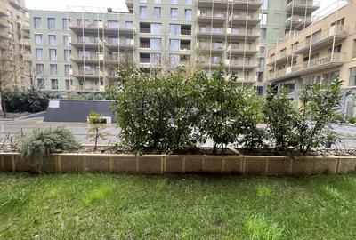 Apartament cu 3 camere semidecomandat în Bucureștii Noi